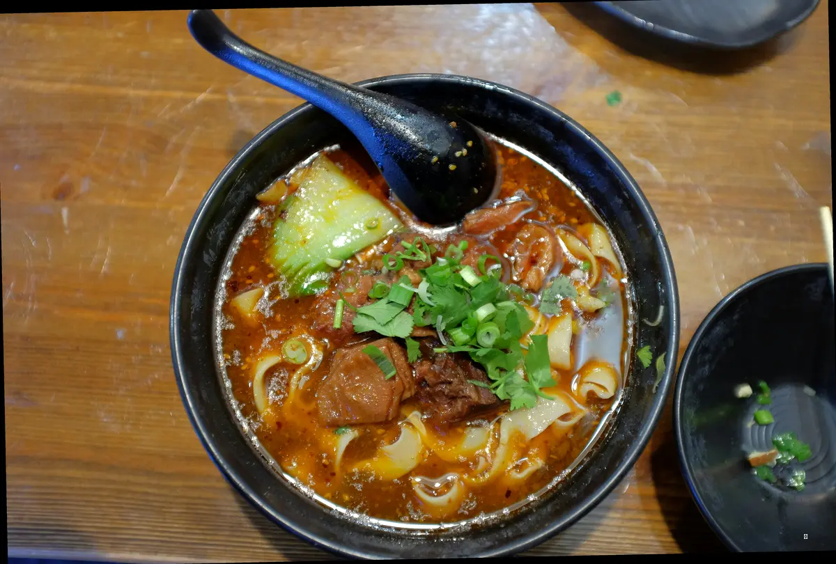 김치김치, 왜 특별할까? 🤔: 메뉴, 가격, 영업시간 완벽 분석 💯